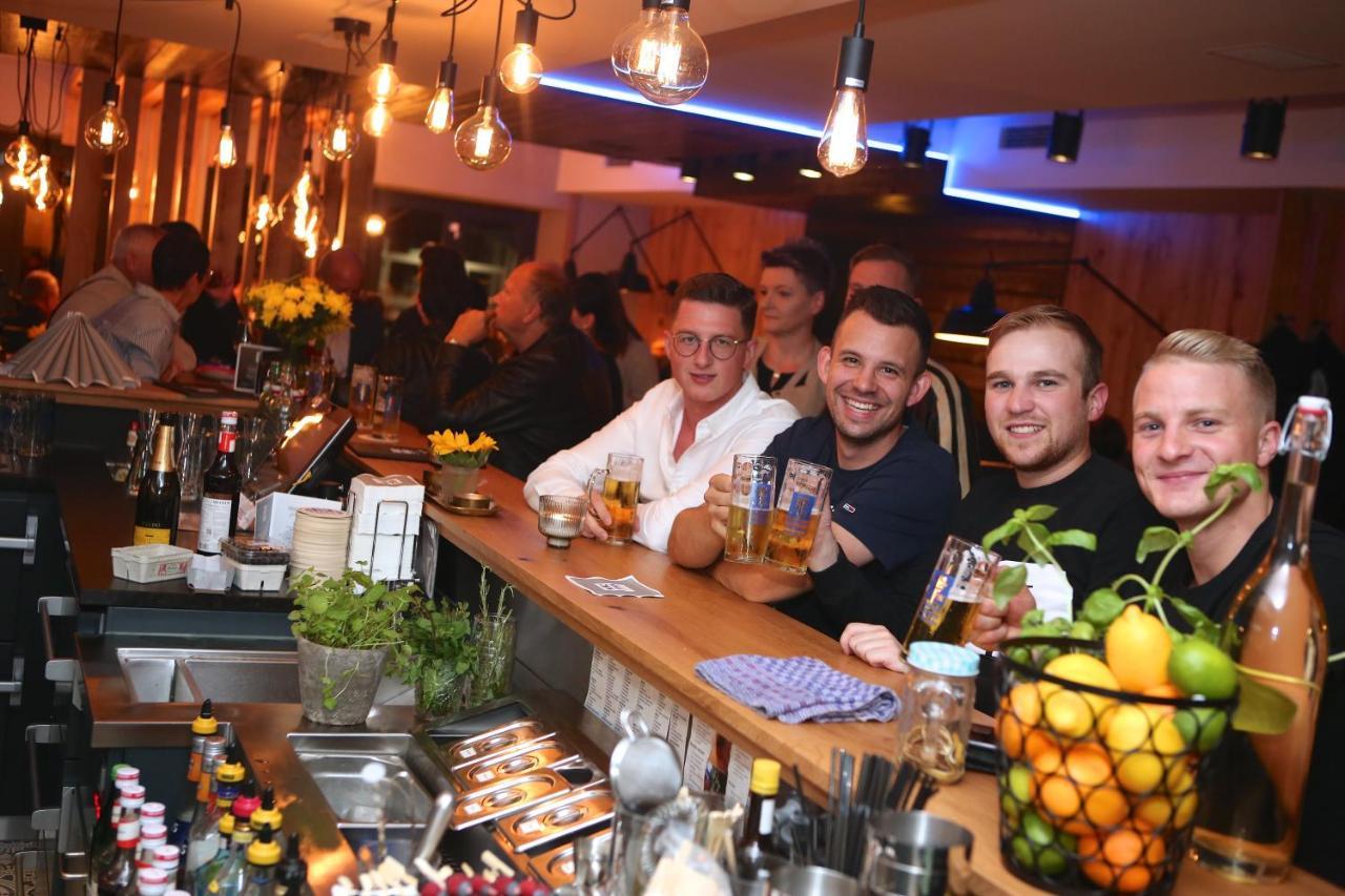 Hotel & Restaurant Herzstueck วัลด์เคอร์เชิน ภายนอก รูปภาพ