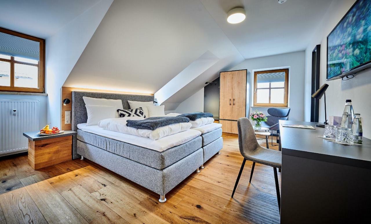 Hotel & Restaurant Herzstueck วัลด์เคอร์เชิน ภายนอก รูปภาพ