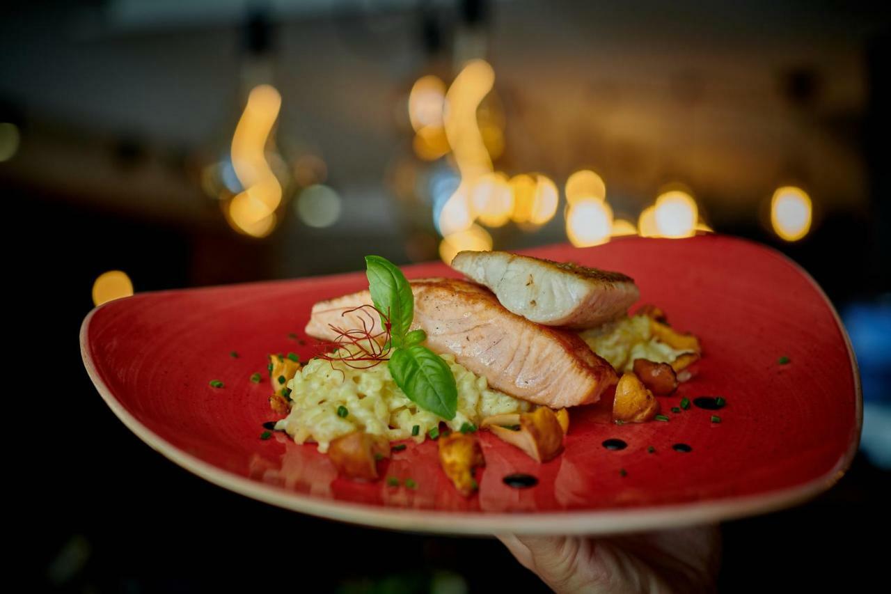 Hotel & Restaurant Herzstueck วัลด์เคอร์เชิน ภายนอก รูปภาพ